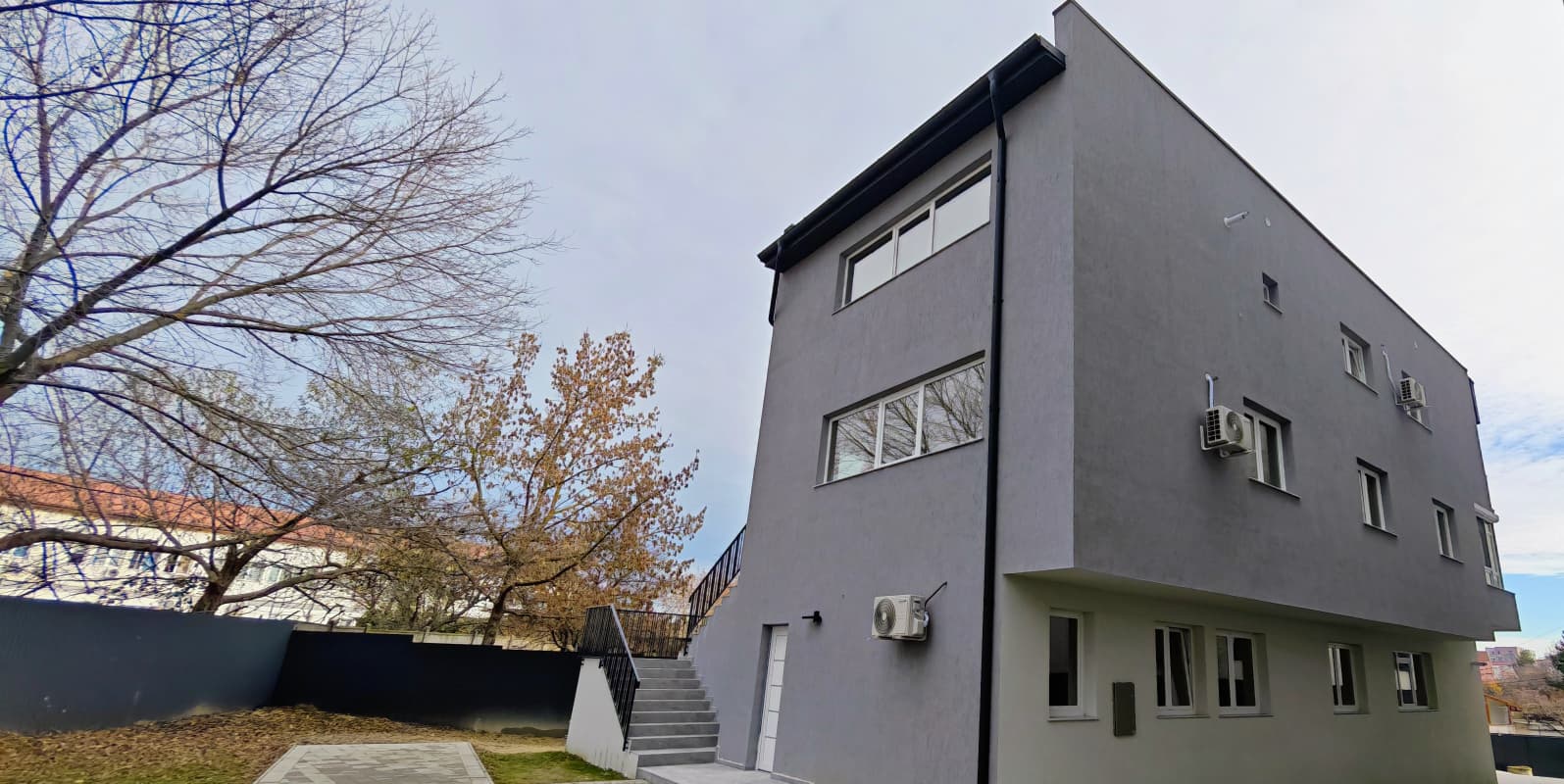 Apartamente Mircea Eliade