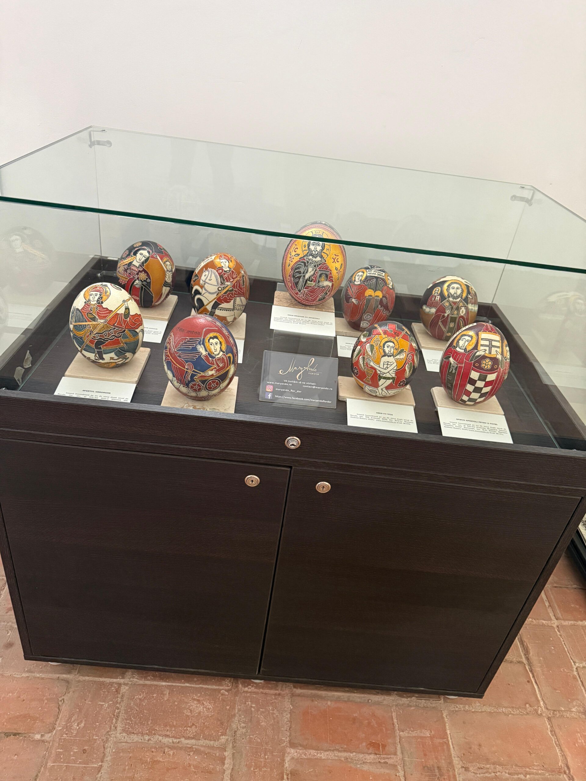 „Oul de struț. Metamorfoza materiei”