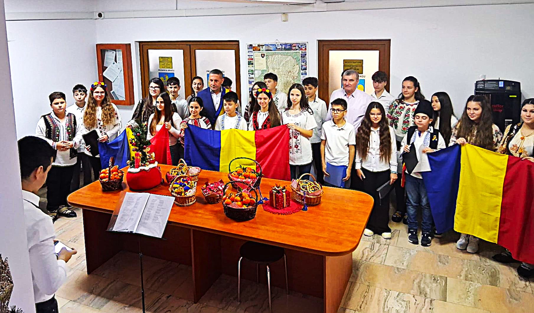 Zi mare marcată la Bradu: Copiii au emoționat!