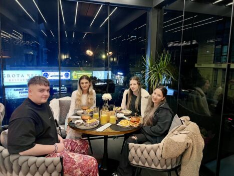 Grota Rece Pitești – Restaurantul unde gustul bun aduce zâmbete sincere