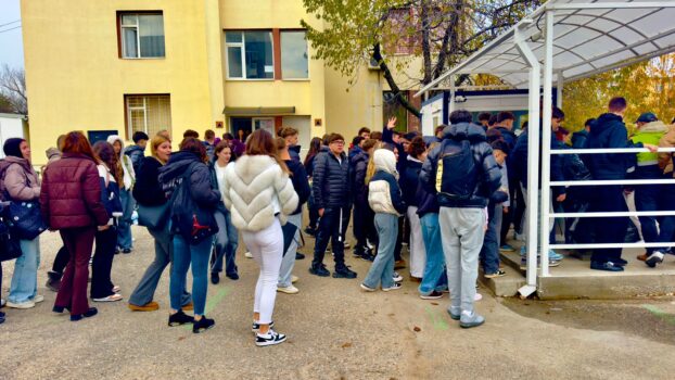 O nouă simulare pentru Evaluarea Națională 2026 începe