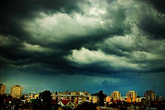 Răcire drastică în România! Urmează fenomene meteo severe