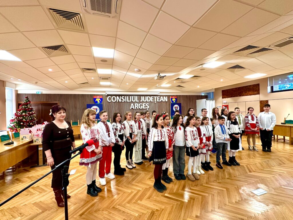 Colinde la Consiliul Județean Argeș