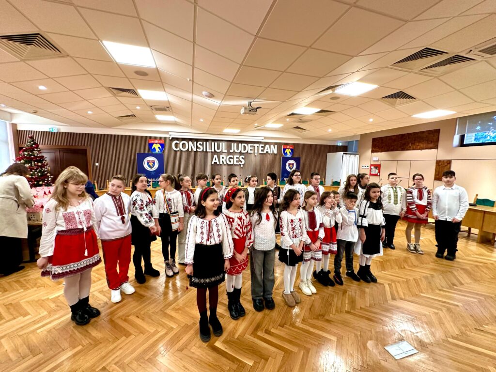 Colinde la Consiliul Județean Argeș
