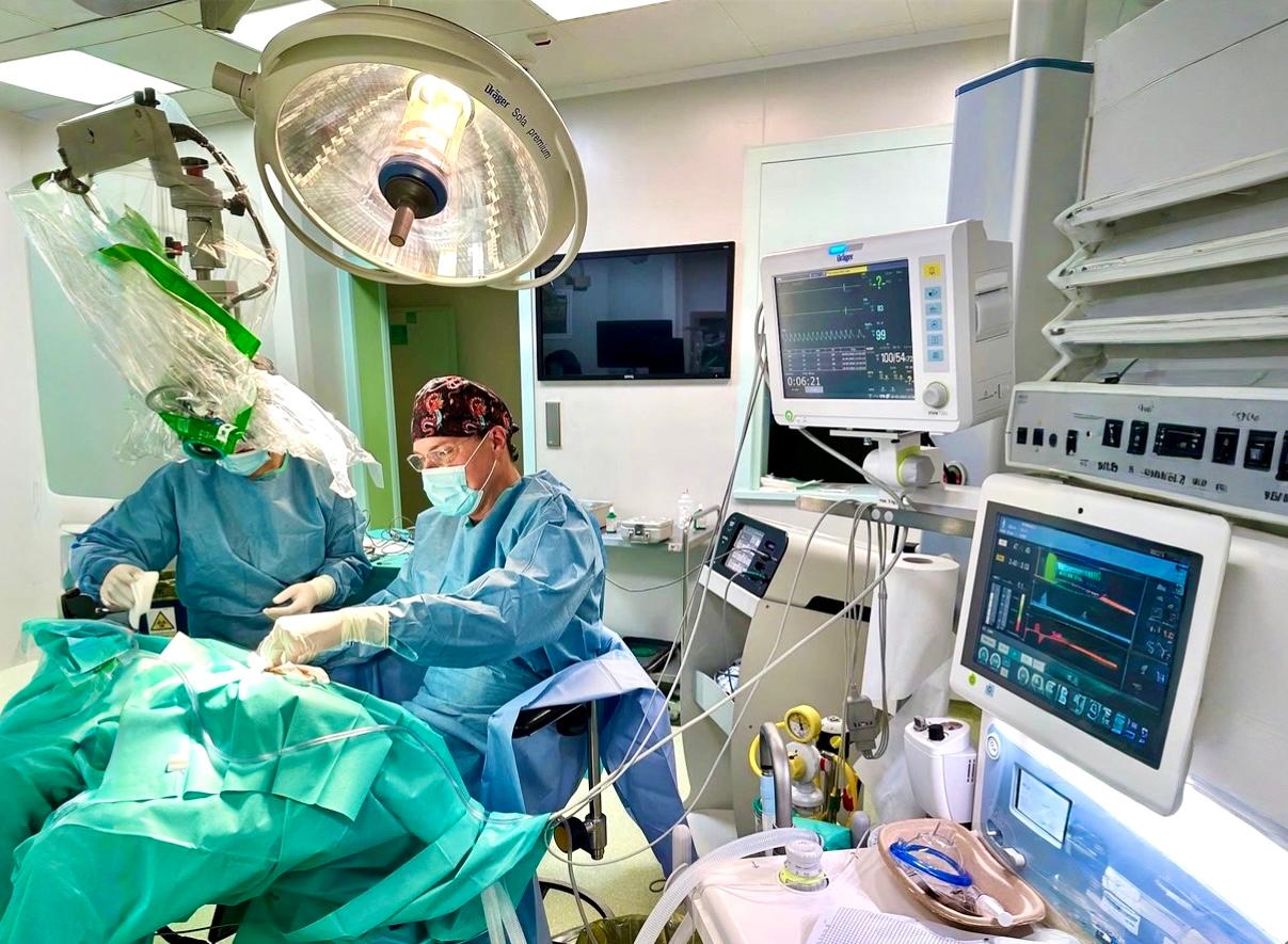 Dr. Rob Robert, despre rinoplastie: Impact real asupra încrederii în sine