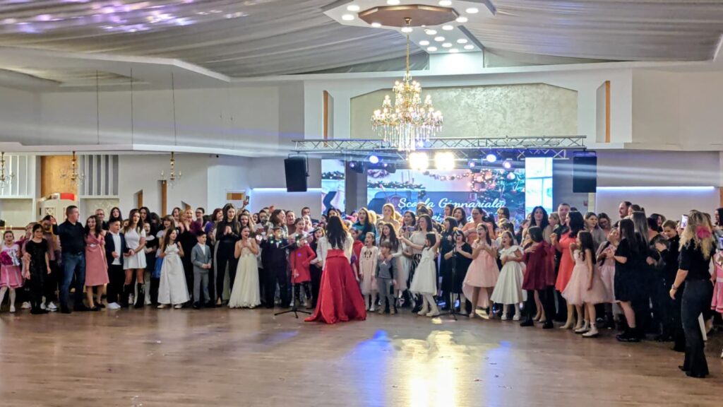 Gala caritabilă a Școlii Gimnaziale „Matei Basarab” Pitești