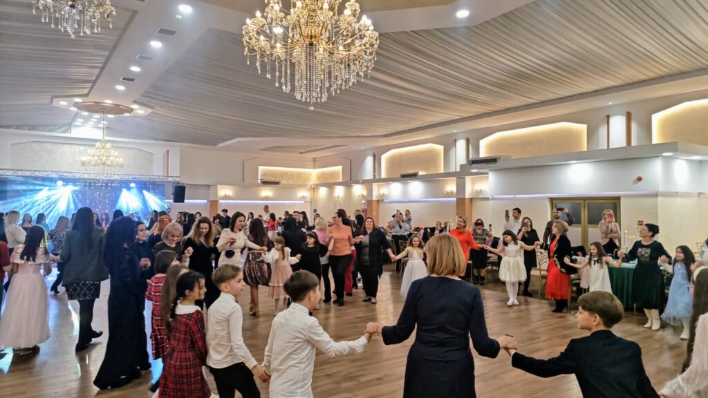 Gala caritabilă a Școlii Gimnaziale „Matei Basarab” Pitești