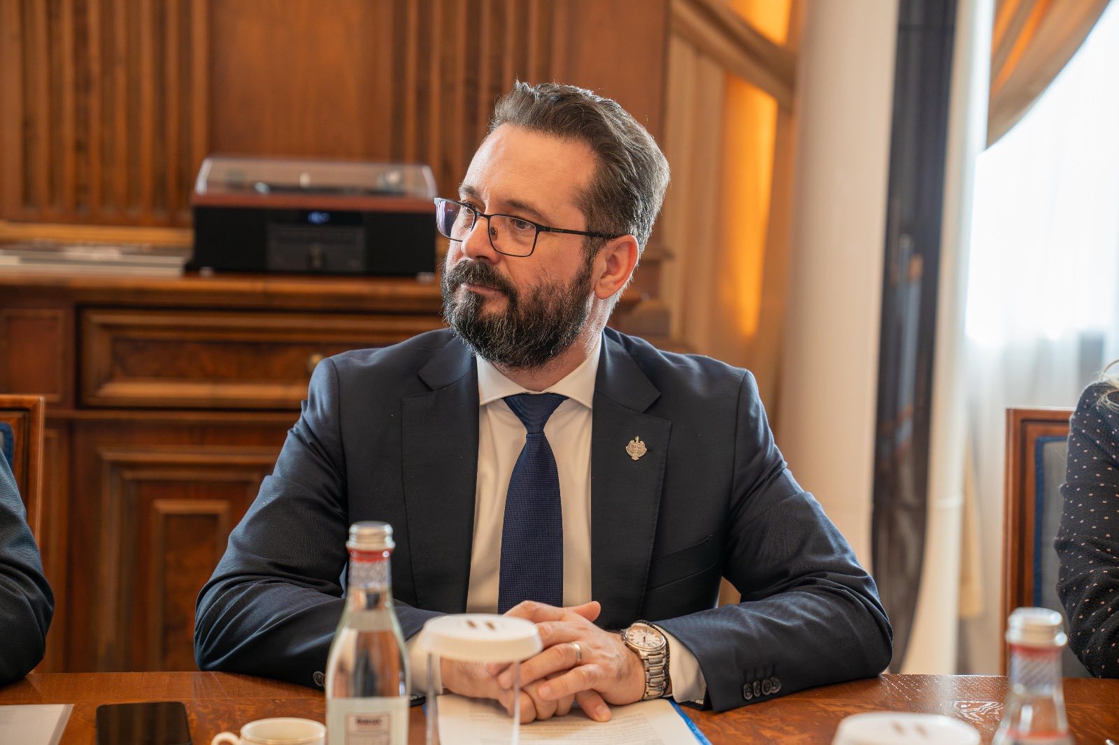 Mihai Coteț: Curtea Constituțională a României a ajuns o glumă tristă