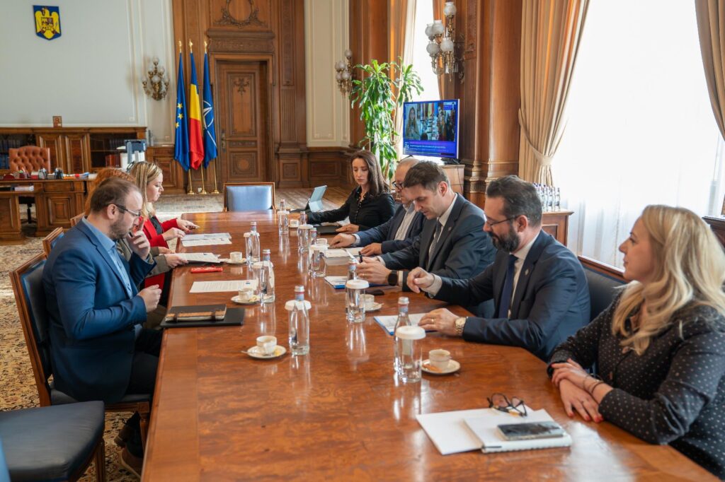 Discuții