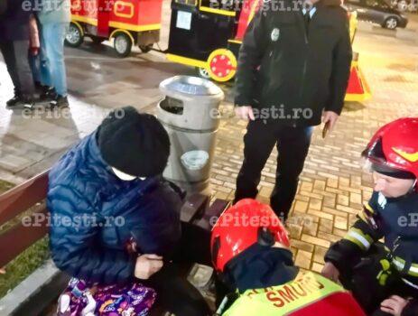 Incident grav în Centrul Piteștiului: O femeie lovită de trenuleț! Exclusiv – Video