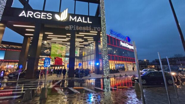Au parcat „doar 5 minute” și s-au ars: Poliția a dat amenzi grave la Argeș Mall