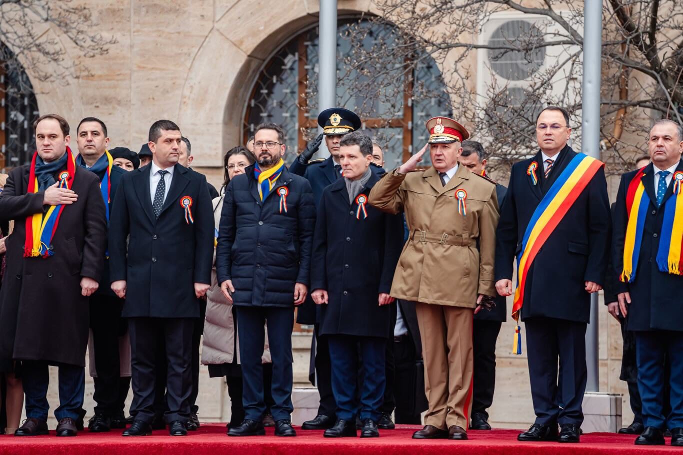 Senatorul PNL de Argeș Mihai Coteț, alături de Președintele României, Nicușor Dan, la celebrarea Micii Uniri
