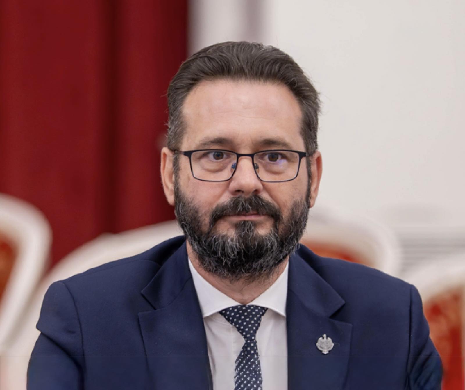 Mihai Coteț: „Autostrăzile, spitalele și școlile nu pot fi blocate de negocieri politice”