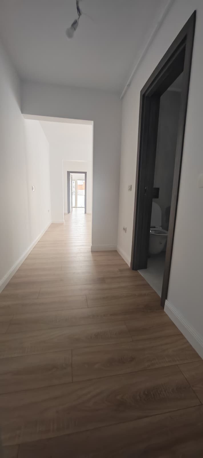 Apartamente Mircea Eliade