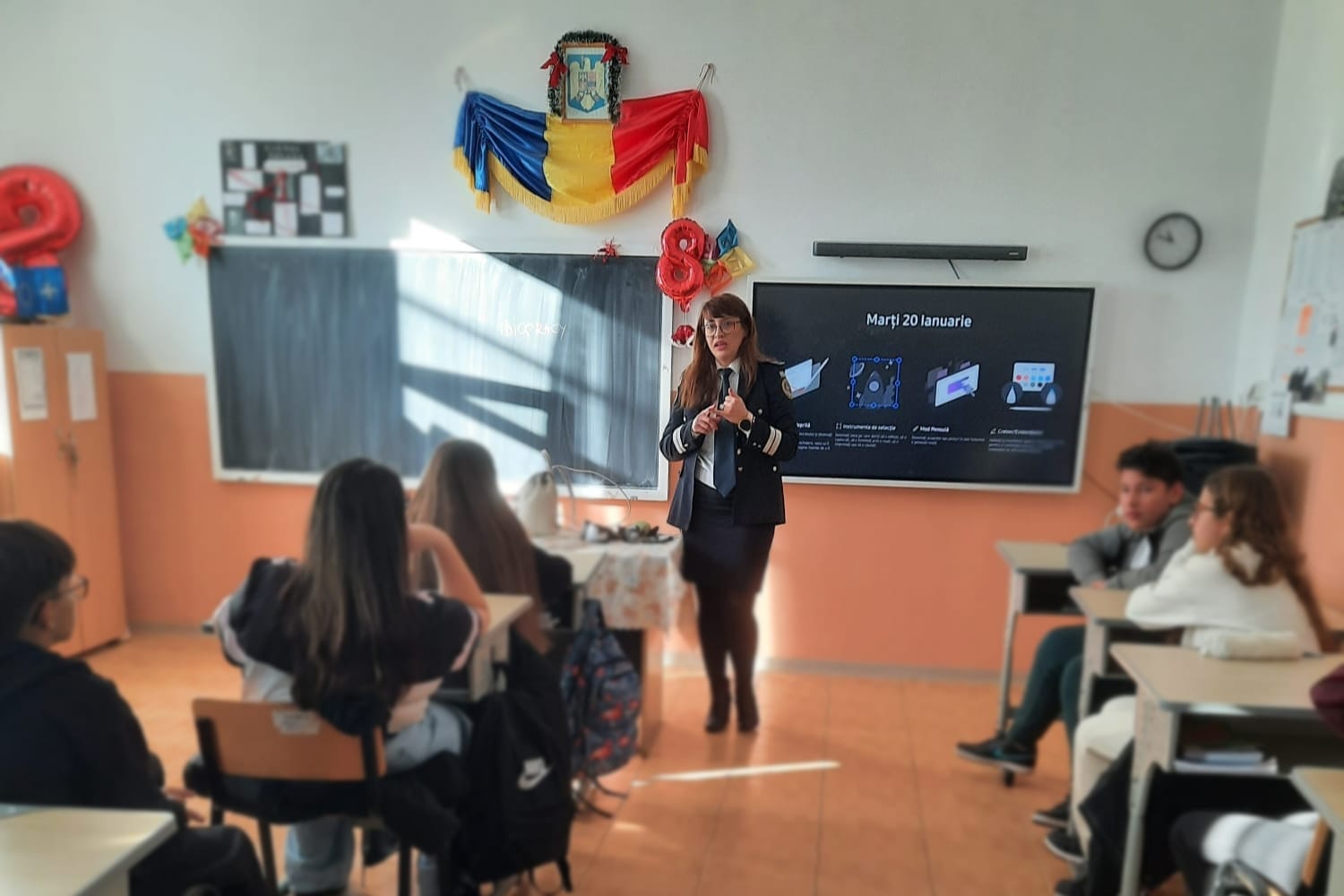 Poliția Argeș, acțiuni preventive în școli