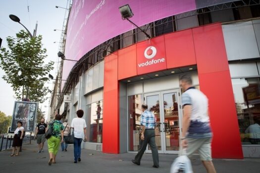 Lovitură pentru clienții Vodafone!