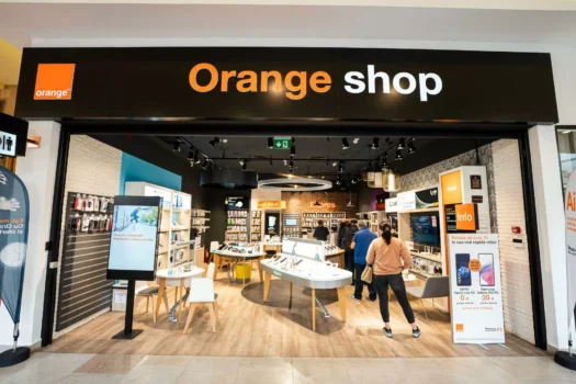 Orange anunță clienții: Se întâmplă din aprilie