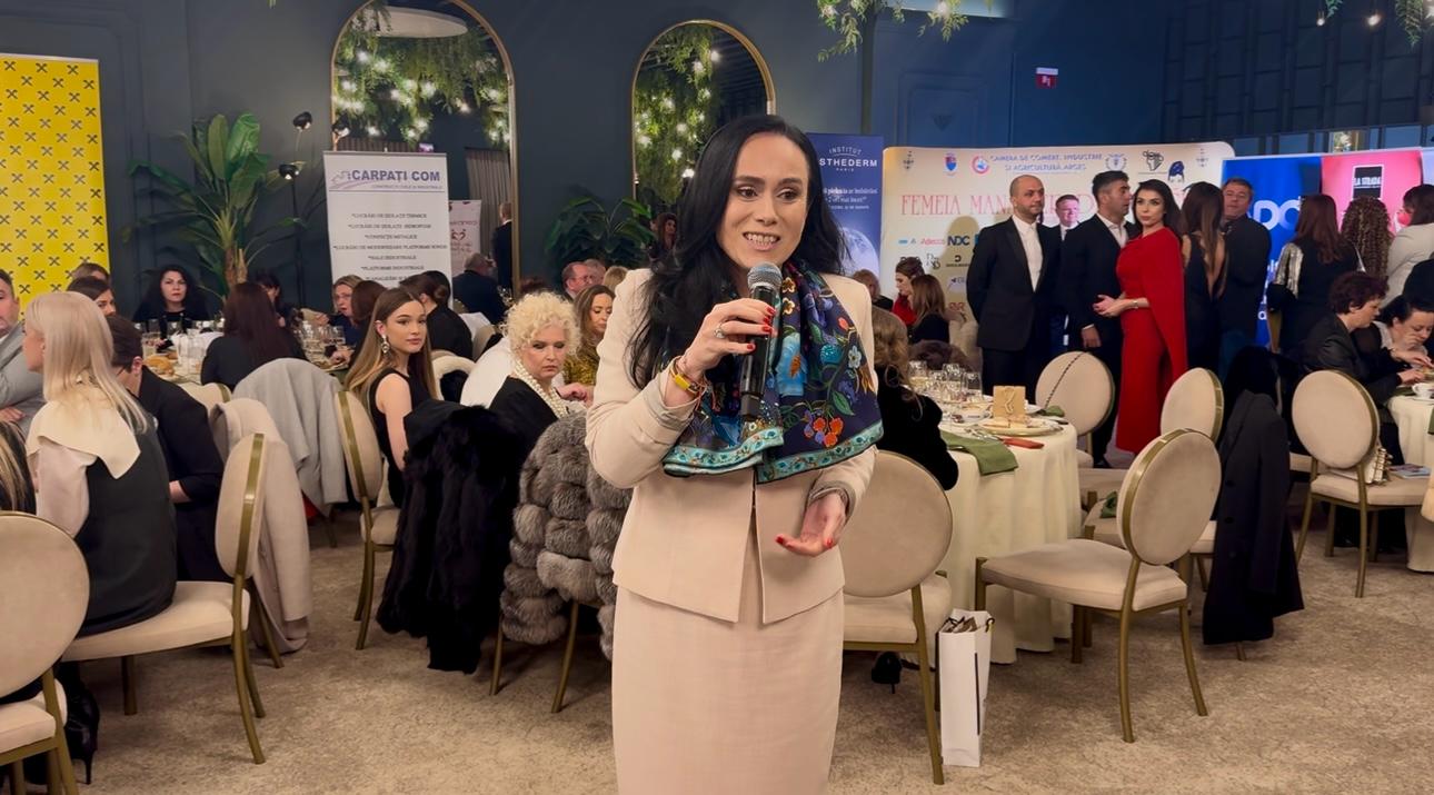 Simona Bucura Oprescu