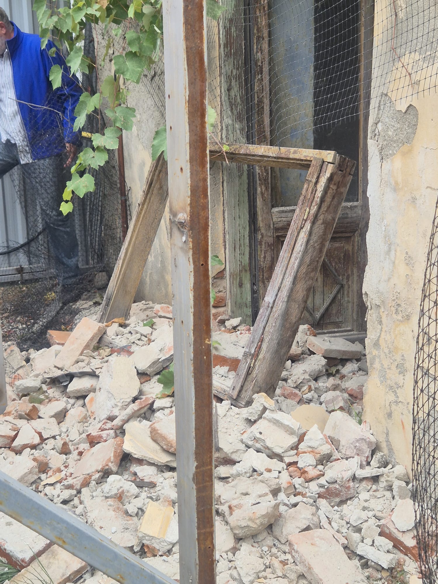 Construcție demolată, Pitești 