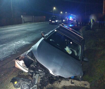 Accident cu patru victime pe DN7, la Drăganu: doi copii, de 3 și 16 ani, răniți