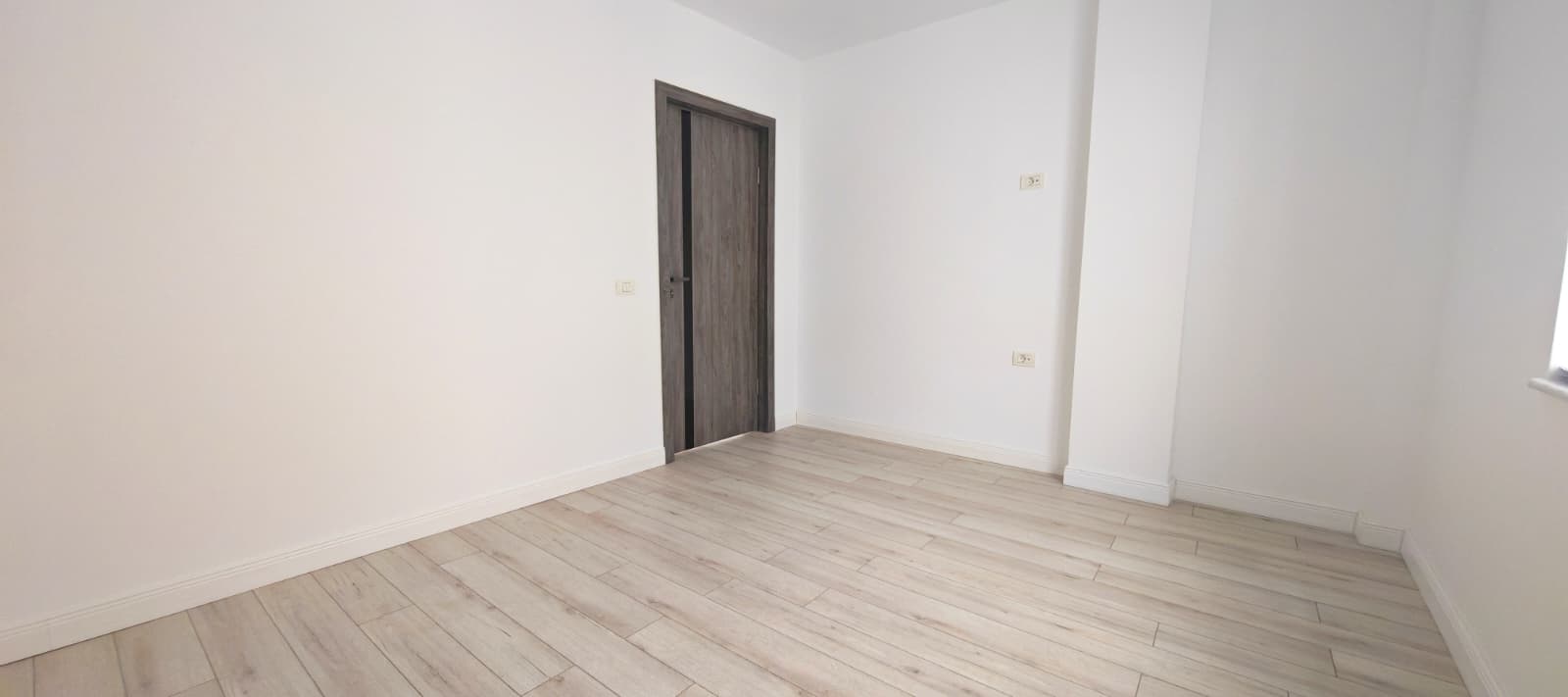 Apartamente Mircea Eliade