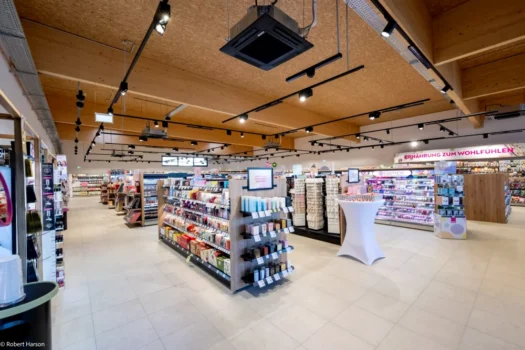Rivalul dm ajunge într-un nou oraș din România. Unde se va deschide magazinul