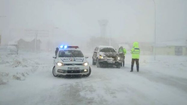 Iarna revine în forță! Urmează ore critice