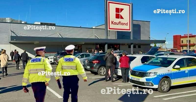 Copil în pericol în parcarea Kaufland Găvana din Pitești