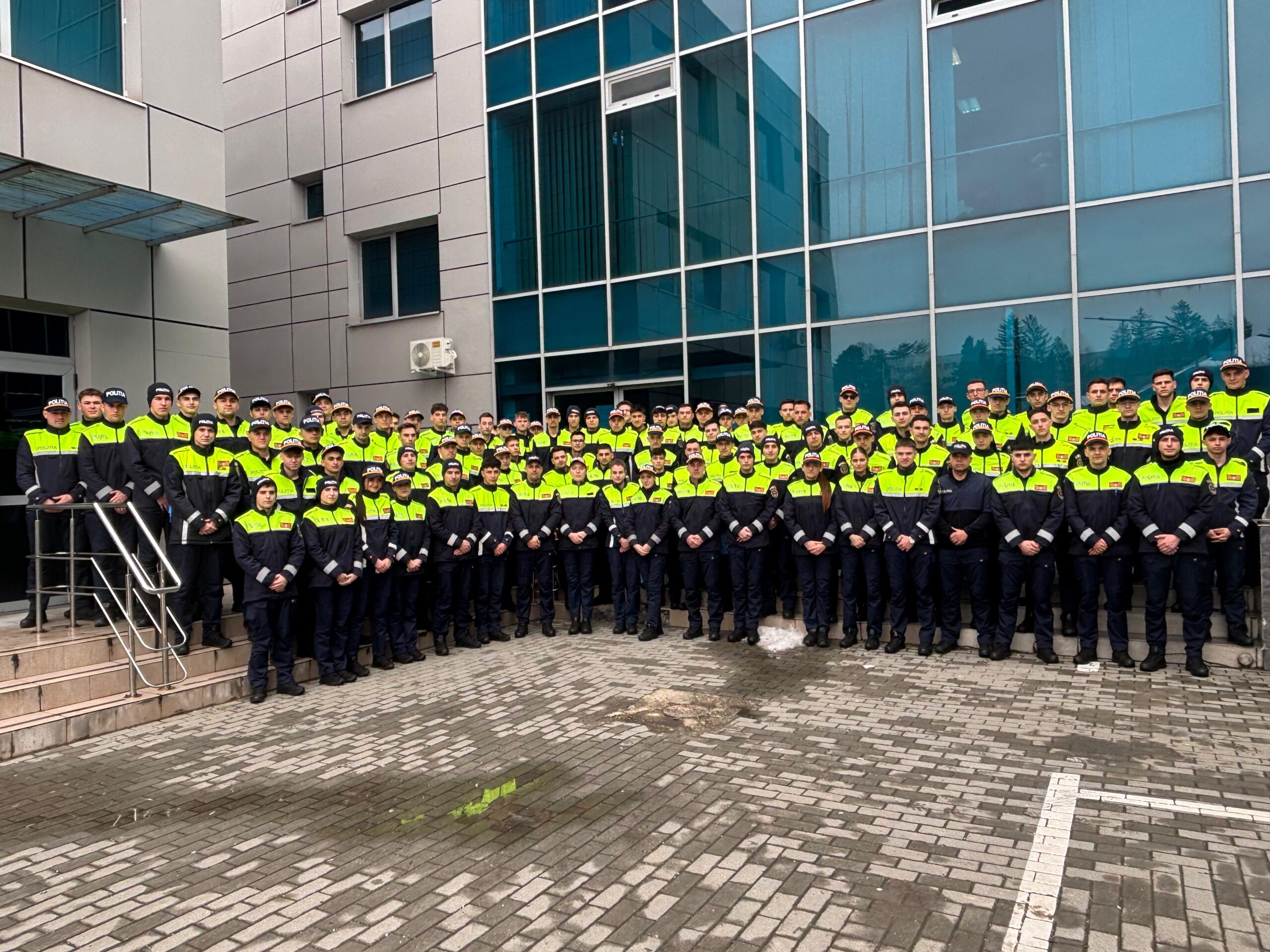 104 elevi ai Școlii de Poliție „Vasile Lascăr” încep practica la IPJ Argeș