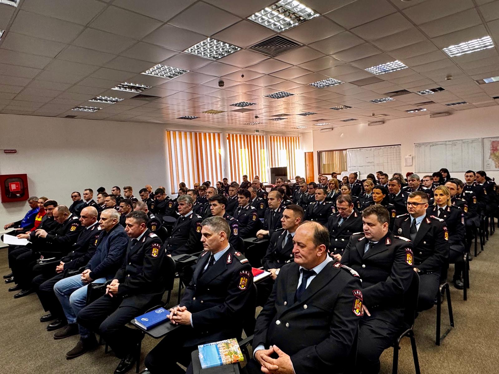 Momente speciale la ISU Argeș: Pompierii argeșeni, în prim-plan