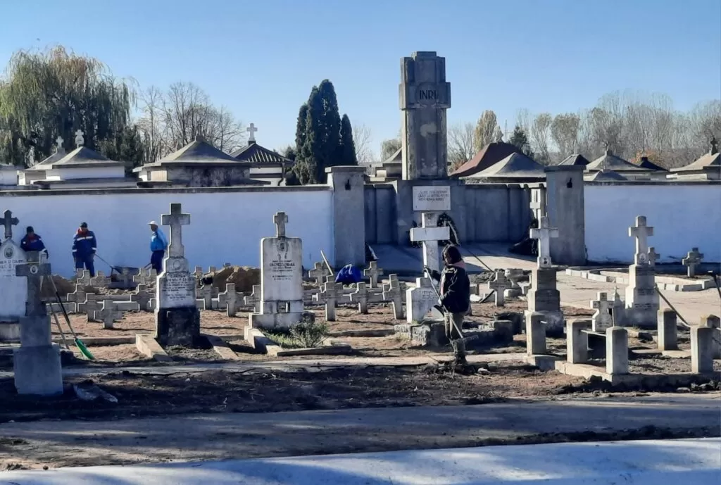 Discuții încinse în Consiliul Local Pitești pe tema tarifelor la cimitir