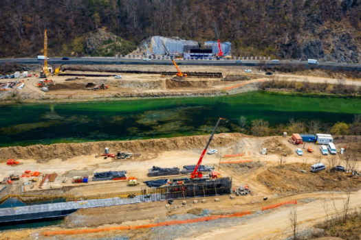Spectaculos pe Autostrada Pitești-Sibiu! Se construiește