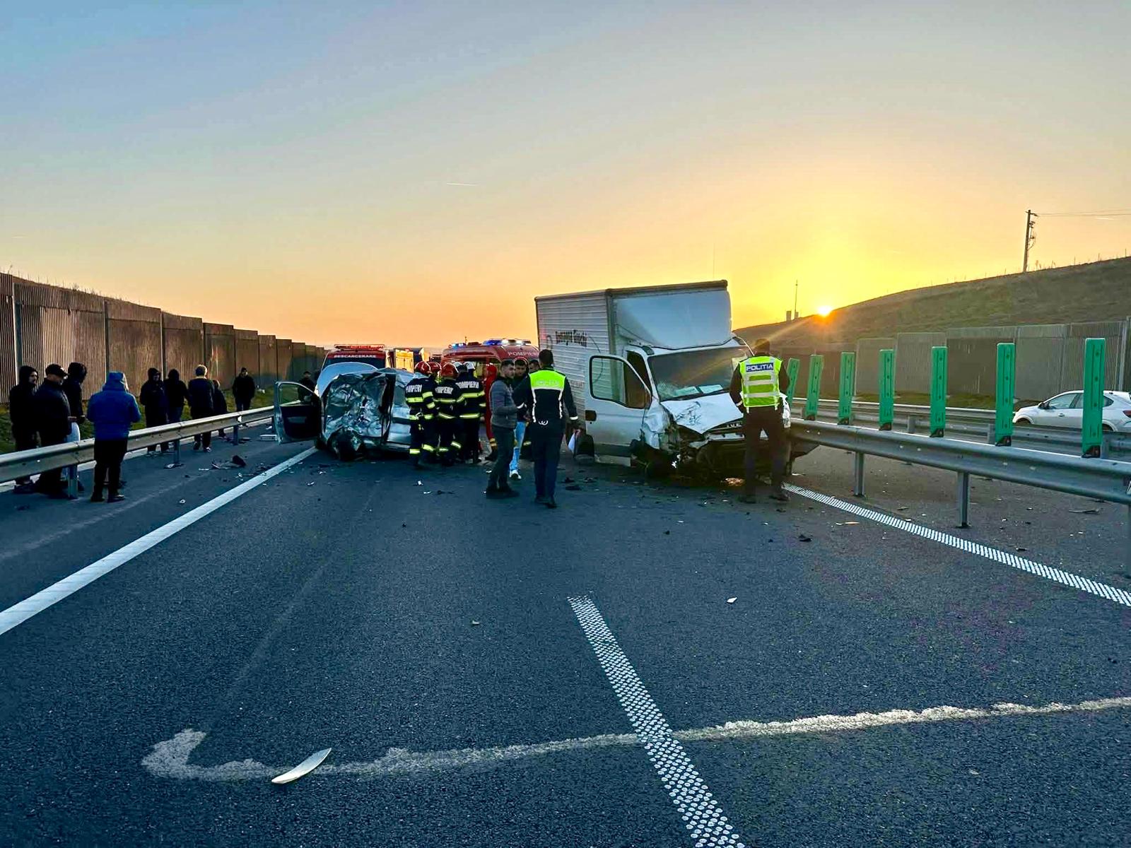 Accident grav pe DEX12! Trafic oprit pe sensul Craiova – Pitești