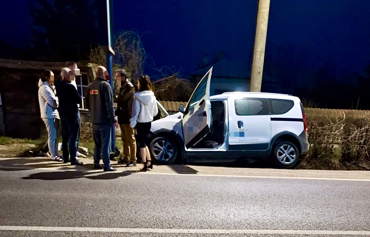Beat mort, a ajuns cu mașina în șanț la ieșirea din Pitești