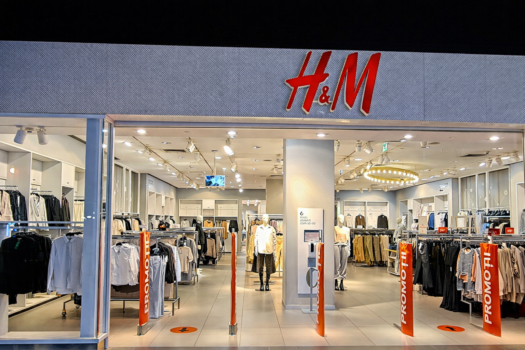 Gigantul H&M, noutate pe piața din România!