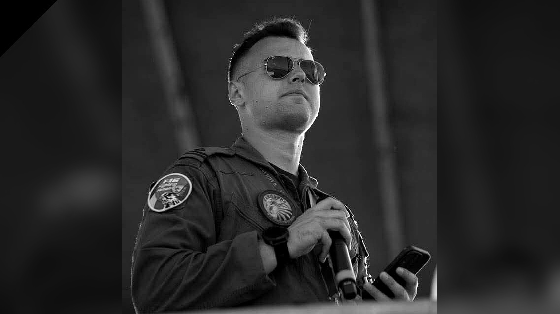 Căpitanul Palferenț Octavian (30 de ani), pilot militar, a murit