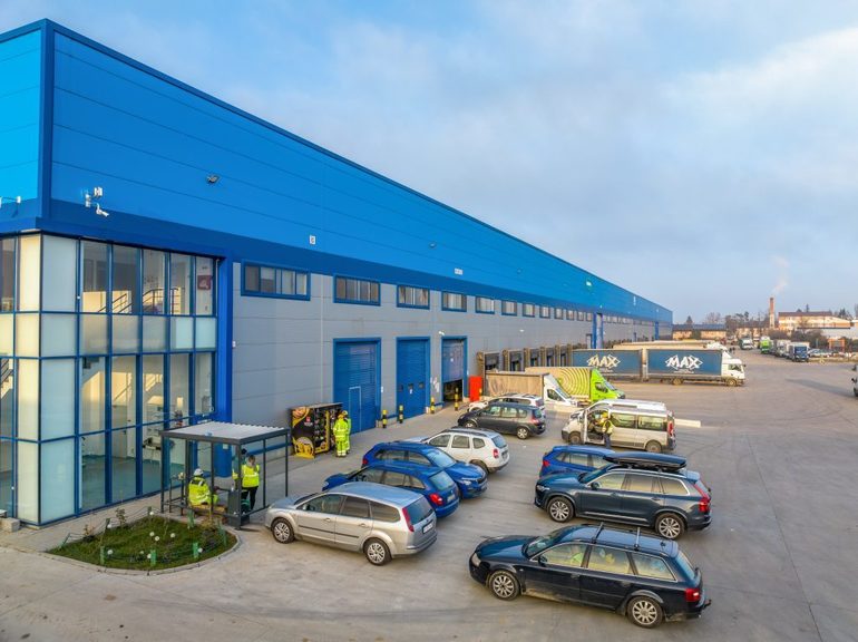 Încă un mare jucător pe piața de retail din România!