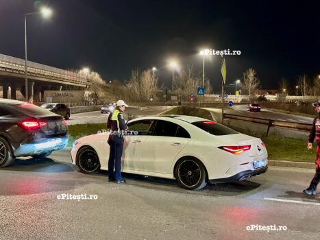 Argeș: Doi șoferi prinși cu 120 km/h și 112 km/h în localități au rămas fără permis