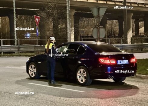 Pitești. Sfidare totală! A fost prins cu infracțiuni grave de mai multe ori în aceeași seară!