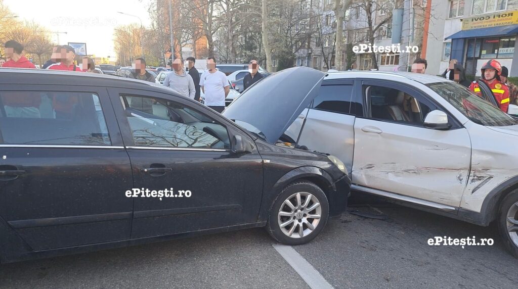 Pitești. Accident cu victime multiple! Trafic blocat