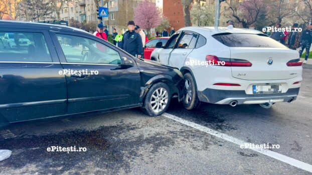 Pitești. Accident cu bolid BMW! Victime multiple și trafic blocat