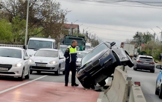 Accident cum rar vezi, cu un BMW, lângă Pitești!