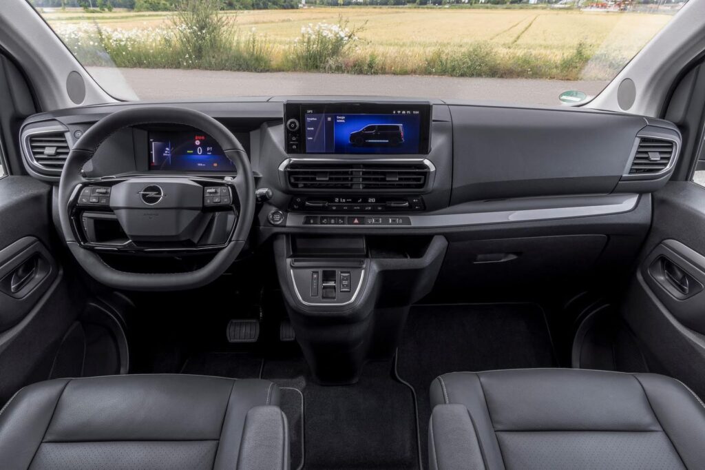 Eurial Pitești: Opel Zafira – modelul care duce totul mai departe