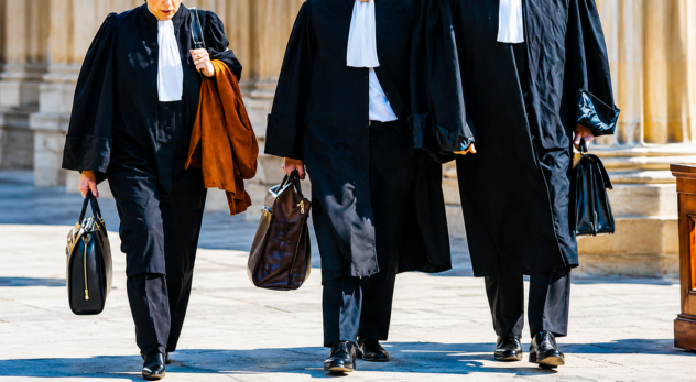 Avocat din Pitești, condamnat la închisoare