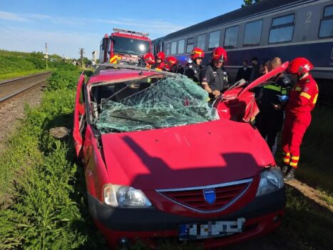 Șoferiță moartă într-un accident feroviar deosebit de grav!