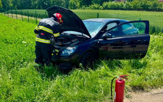 Argeș. Accident cu victime! O mașină a intrat într-un cap de pod!