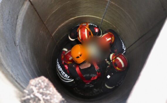 Cutremurător! Un copil de doar 3 ani a murit după ce a căzut într-o fântână