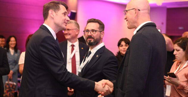 Pitești: Eveniment uriaș! Argeș Invest a adunat „greii” economiei și politicii. Mihai Coteț a reunit peste 500 de participanți, printre care miniștri și ambasadori