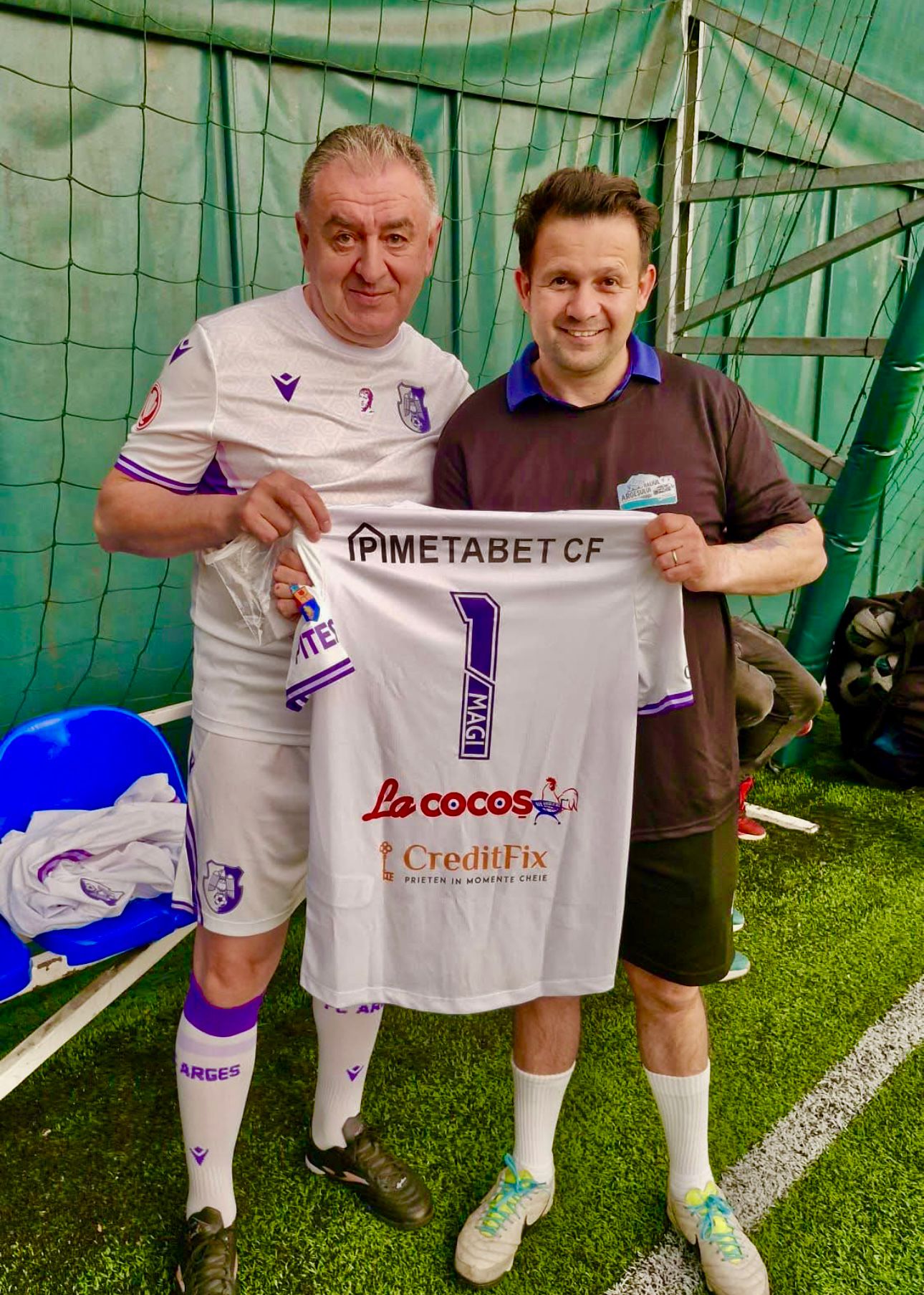 Gentea și magicianul Robert Tudor 