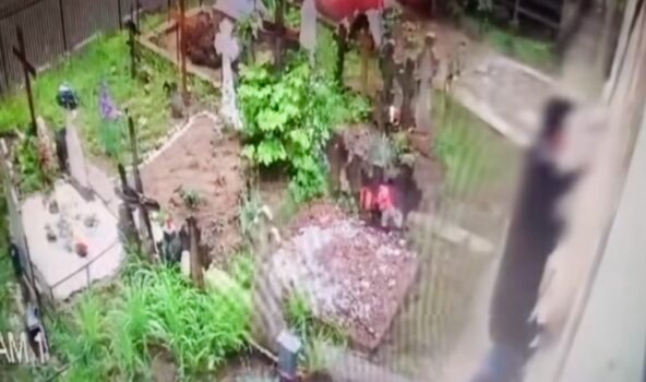Imagini revoltătoare cu vandalizarea bisericii celebre din Argeș
